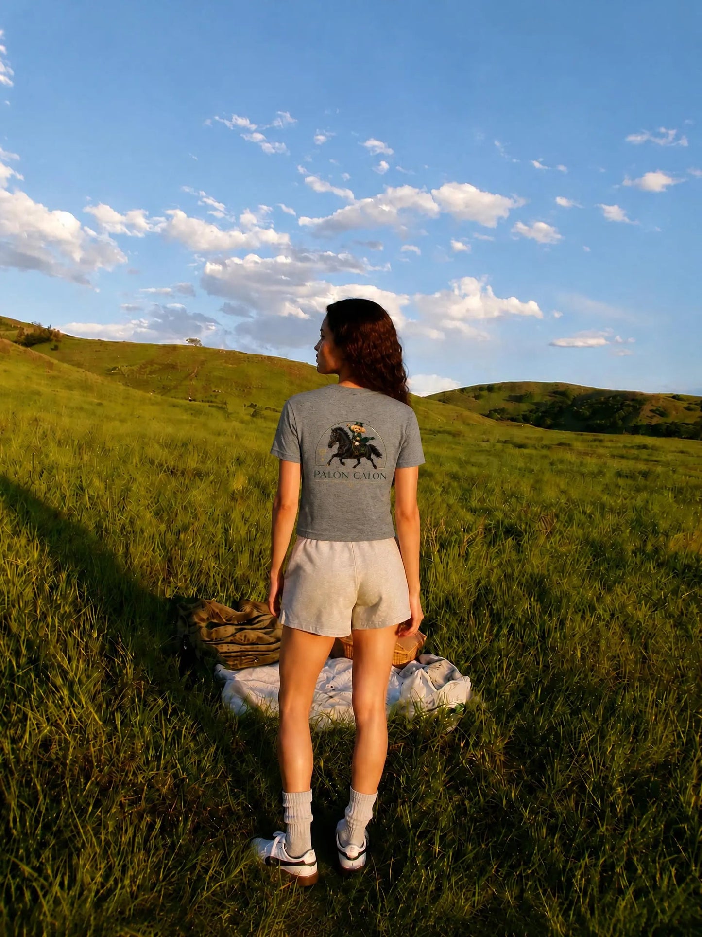 ユニセックス ヘビーウェイト スリムフィット Tシャツ — Unisex Heavyweight Slim Fit T-Shirt