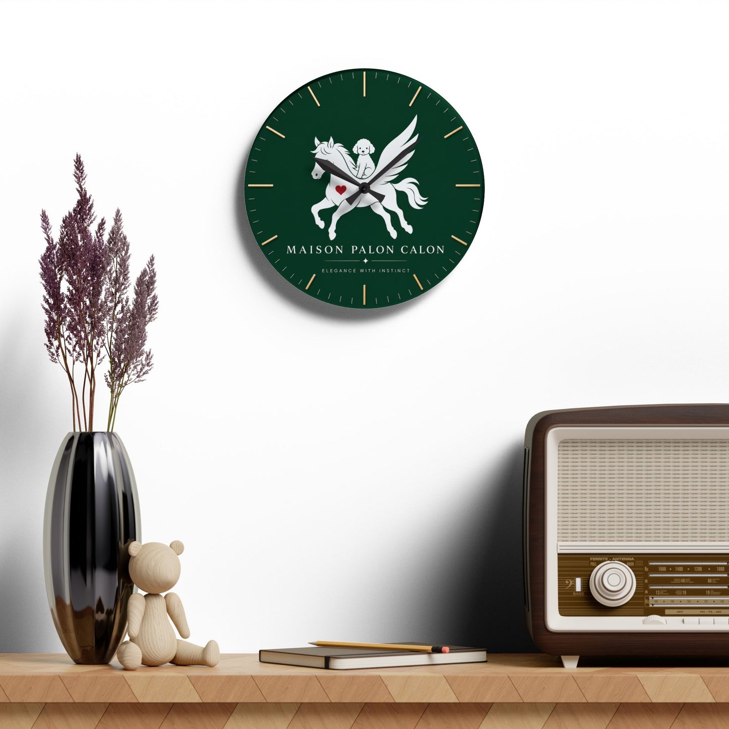 アクリル壁掛け時計 | 静かな空間に、物語を添えて