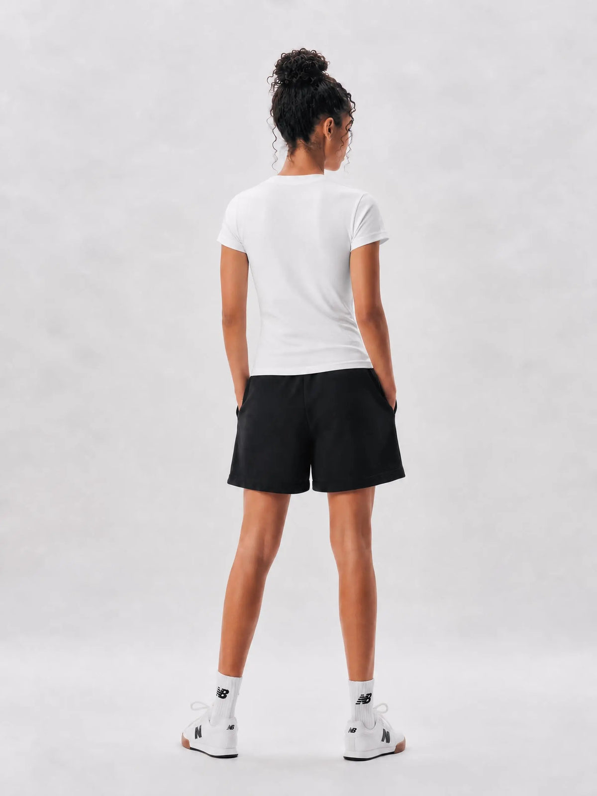 KYOTO | エッセンシャル ボディコン クルーネック Tシャツ / Essential Bodycon Crewneck T-Shirt