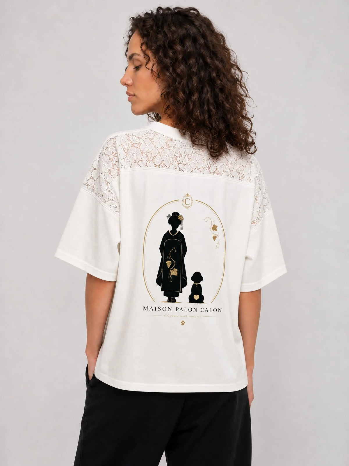 KYOTO | ユニセックス レース パネリング Vネック Tシャツ / Unisex Lace Paneling V-Neck T-Shirt