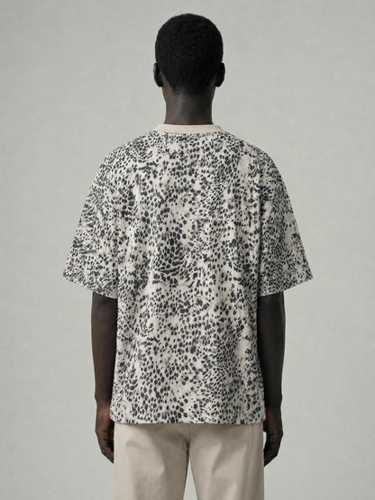 OSAKA | ユニセックス レオパードプリント ボクシー Tシャツ | Unisex Leopard Print Boxy T-Shirt