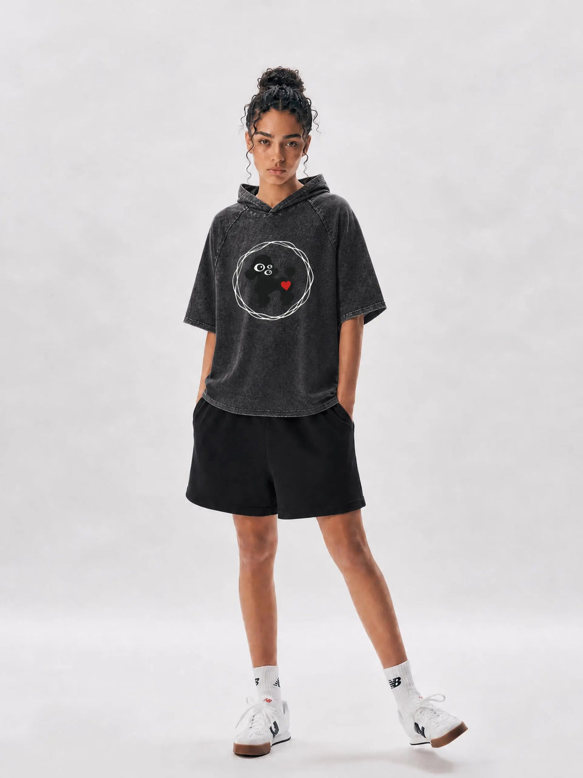 OSAKA | スノーウォッシュ フーデッド ボクシー Tシャツ | Snow Washed Hooded Boxy T-Shirt