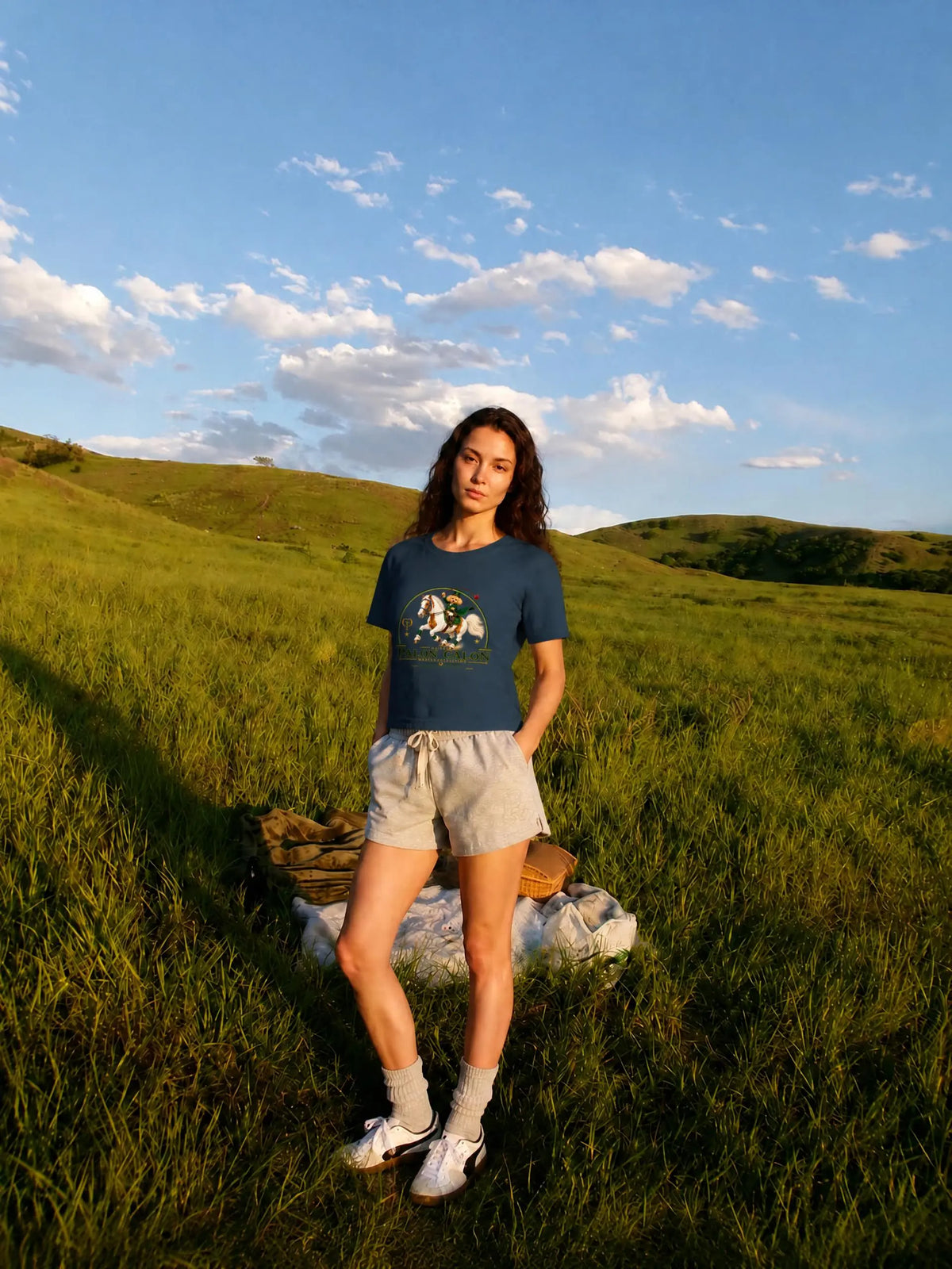 EQUESTRIAN CALON | ユニセックス ピュアコットン Tシャツ — Unisex Pure Cotton T-Shirt