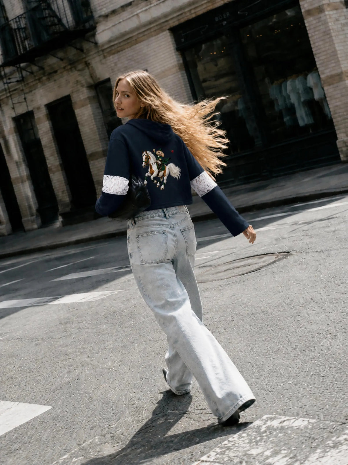 EQUESTRIAN CALON | レースパネルクロップドフーディー（レディース） / Women's Cropped Lace-Panel Hoodie