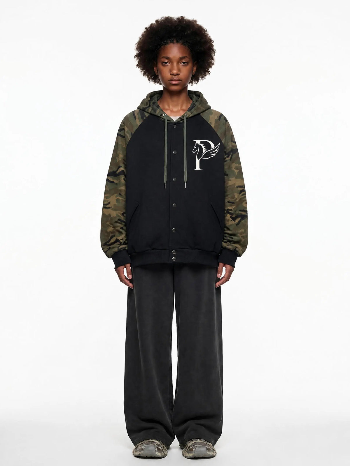 EQUESTRIAN CALON | ユニセックス カモスプライス ラグラン ジップフーディー — Unisex Camo-Splice Raglan Zip Hoodie