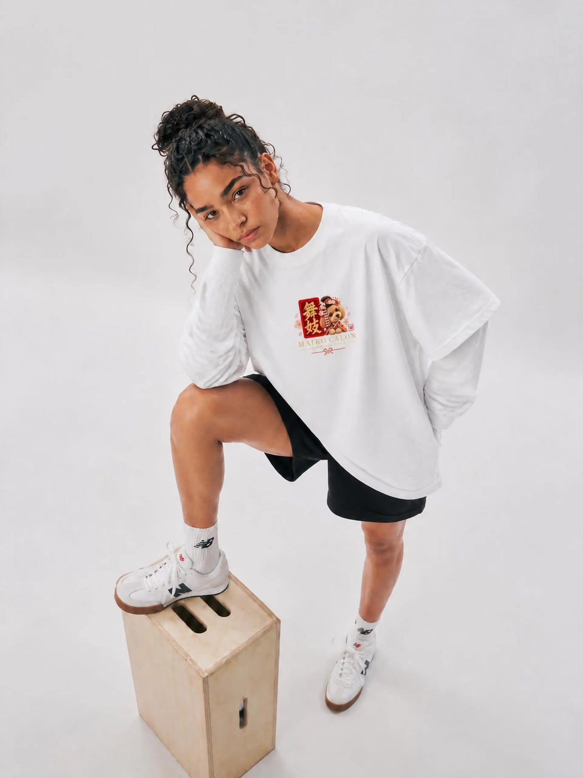 KAGURAZAKA | ユニセックス サンフェード レイヤー Tシャツ舞妓 / Unisex Sunfade Layer T-Shirt